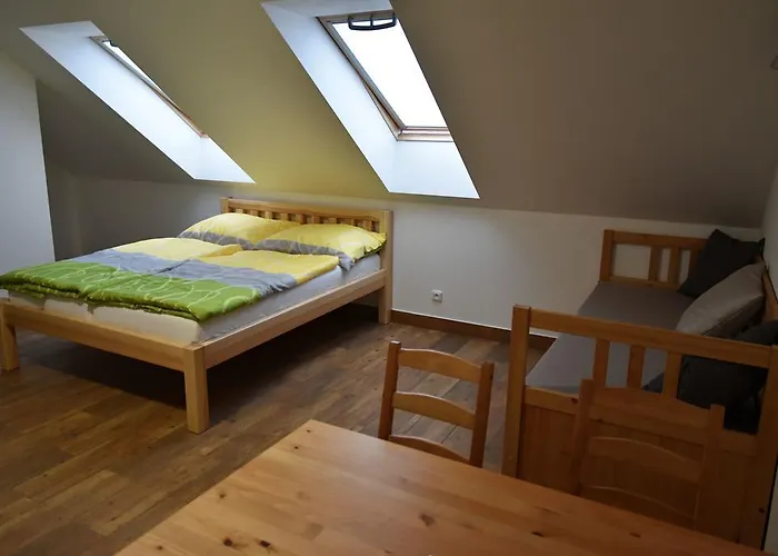 U Hujnaku Gæstehus 3*