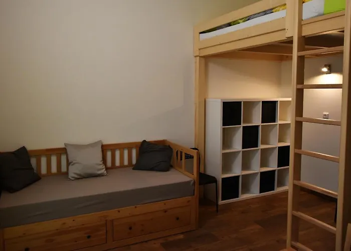 Gæstehus U Hujnaku 3*