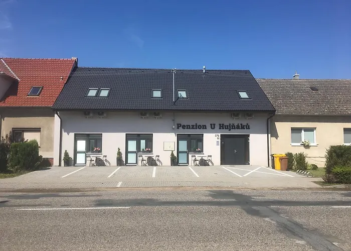 U Hujnaku Gæstehus 3*